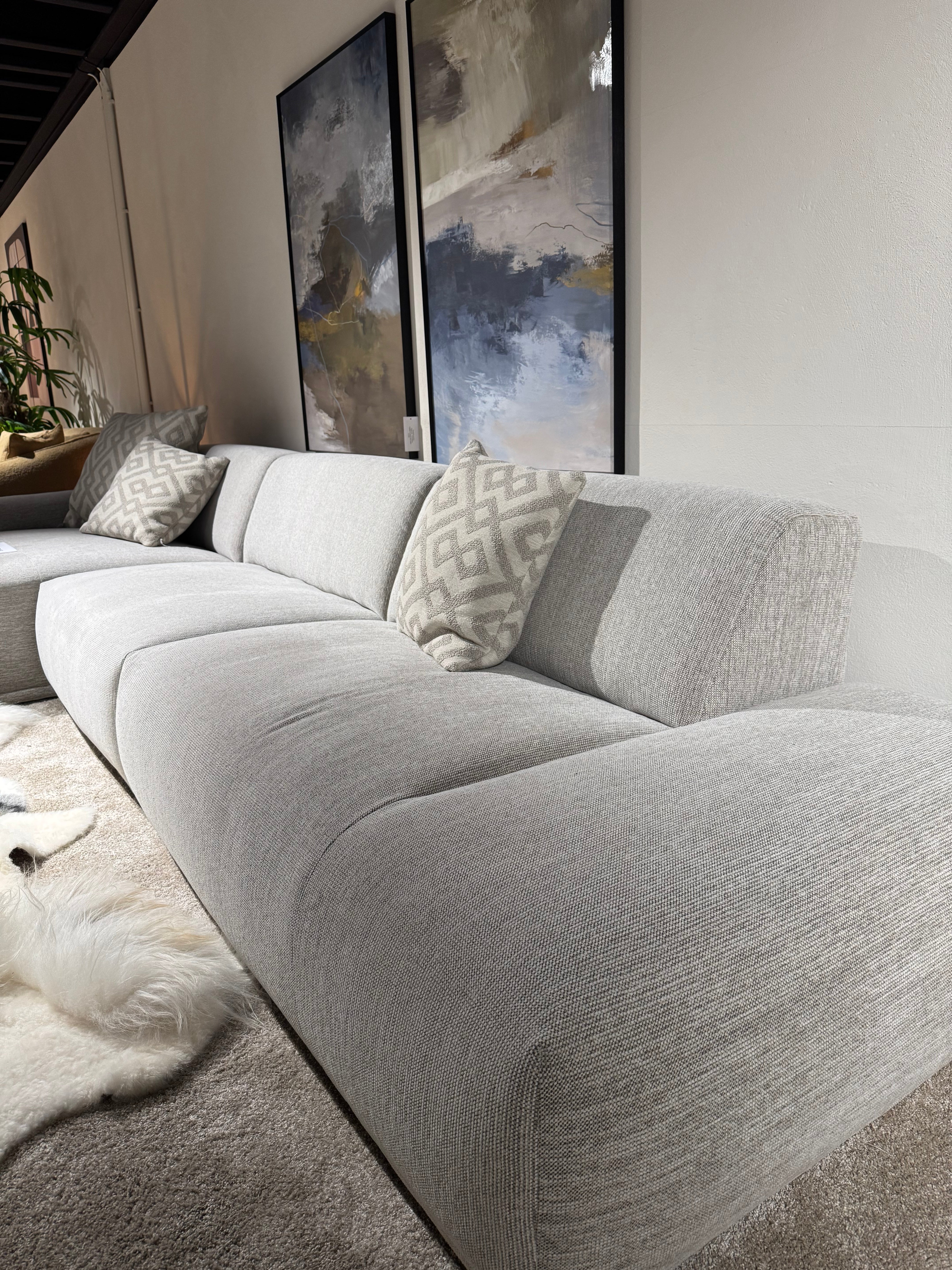 Sofa Ellie toonzaalmodel