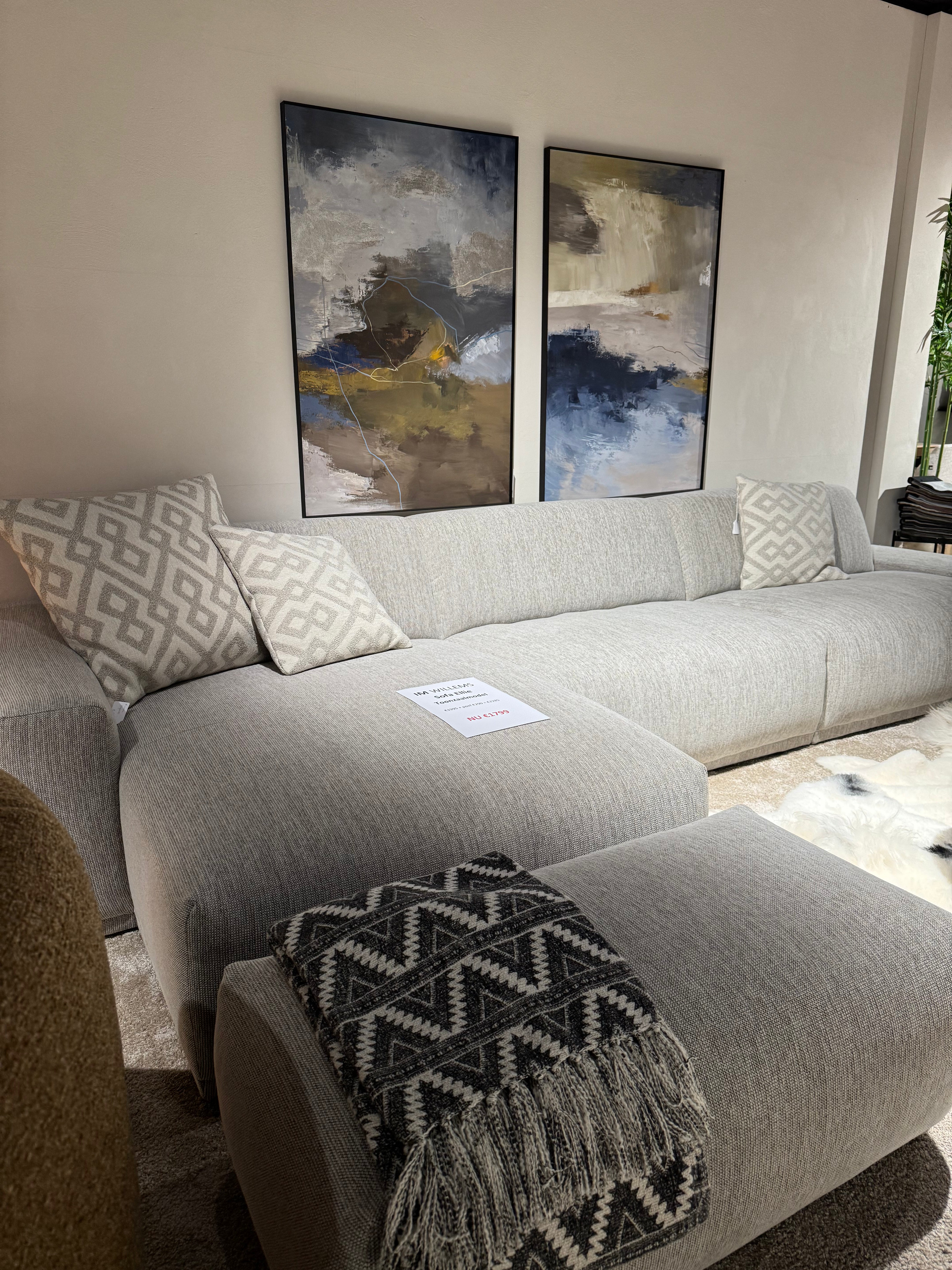 Sofa Ellie toonzaalmodel